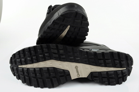 Pantofi de trekking Aku Urban Assault GTX [724T052], negri.