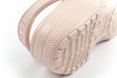 Sandale Crocs Classic pentru femei, roz pudră, la modă, confortabile