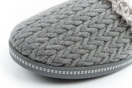 Papuci de casă Skechers pentru femei, confortabili, cu design de tip Campfire, la modă