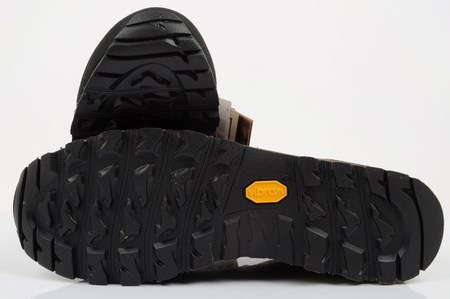 Pantofi trekking Aku Bellamont GTX pentru bărbați, maro rezistent