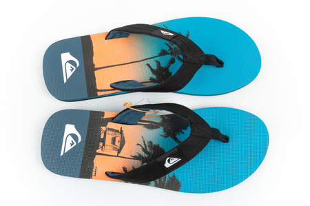 Șlapi Quiksilver Molokai pentru bărbați: la modă și confortabili pentru plajă