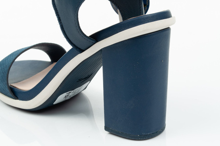 Pantofi pentru femei Lacoste Lonelle Sandale [12003] 