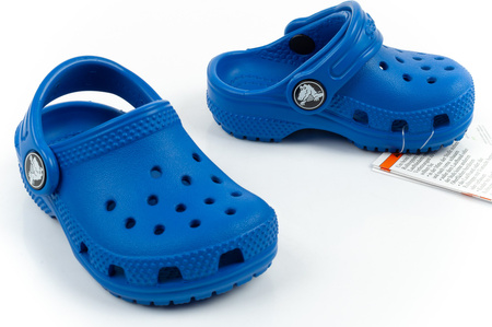 Sandalele Crocs Clog t Blue pentru copii sunt confortabile și ușoare.