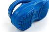 Sandalele Crocs Clog t Blue pentru copii sunt confortabile și ușoare.