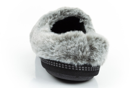 Papuci de damă Skechers [167225/BLK] izolați, negri.