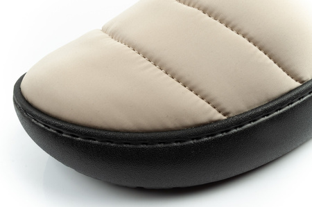 Papuci de casă Crocs Classic Puff Moc pentru bărbați, bej