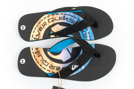 Șlapi Quiksilver Molokai pentru bărbați: la modă și confortabili pentru plajă