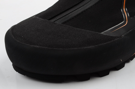 Pantofi sport trekking pentru bărbați Aku Croda BOA GTX, negri și portocalii rezistenți