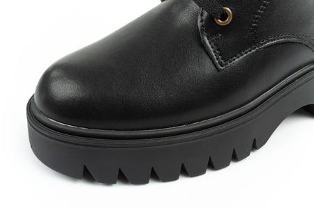 Ghete Lee Cooper, ghete de drumeție pentru femei, ghete Chelsea din piele izolate